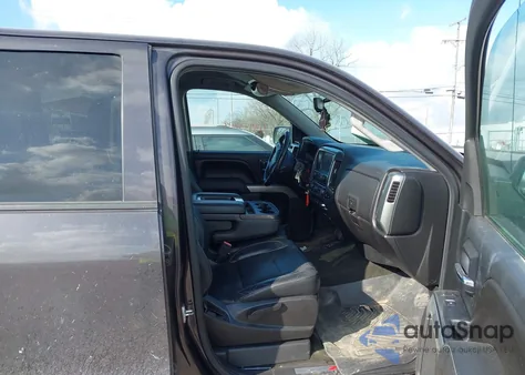 2016 Chevrolet Silverado 1500 2Lt z USA, uszkodzony, nr VIN 3GCUKREC9GG240236